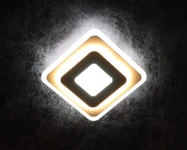 Сучасний квадратний світильник стельовий LED для кімнати кухні ванної 25130 Білий 4х20х20 см. Сучасний квадратний світильник стельовий LED для кімнати кухні ванної 25130 Білий 4х20х20 см.
