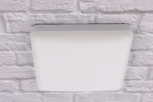 Сучасний квадратний світильник стельовий LED для кімнати кухні ванної 25163 Білий 3х17х17 см. Сучасний квадратний світильник стельовий LED для кімнати кухні ванної 25163 Білий 3х17х17 см.