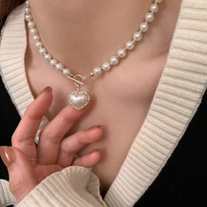 Кольє жіноче з кулоном Серце 14901 50 см золотисте з білим Кольє жіноче з кулоном Серце 14901 50 см золотисте з білим