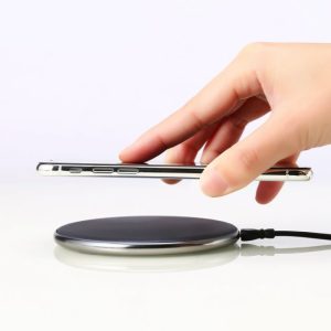 Бездротовий зарядний пристрій Remax Infinite Wireless RP-W10-Silver сріблястий Бездротовий зарядний пристрій Remax Infinite Wireless RP-W10-Silver сріблястий