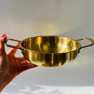 Миска з ручками Olens Салат 102-1365 30х20х6.4 см 1500 мл золота Миска з ручками Olens Салат 102-1365 30х20х6.4 см 1500 мл золота