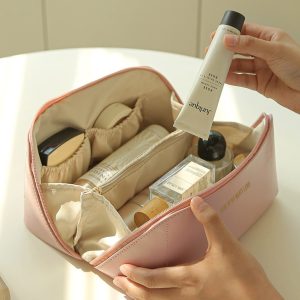 Косметичка жіноча 14518 10.5х11х23.5 см рожева Косметичка жіноча 14518 10.5х11х23.5 см рожева