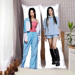 Подушка-обіймашка 3D NewJeans Мінджи 32743 130х40 см Подушка-обіймашка 3D NewJeans Мінджи 32743 130х40 см