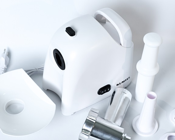 М'ясорубка електрична KUMTEL HMG-03 White 1000 Вт біла М'ясорубка електрична KUMTEL HMG-03 White 1000 Вт біла