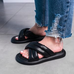 Шльопанці жіночі Fashion Basil 3631 38 розмір 24,5 см Чорний Шльопанці жіночі Fashion Basil 3631 38 розмір 24,5 см Чорний